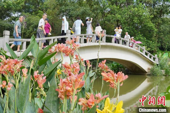 广西工业城市柳州打造公园城市“解锁”生态游园新玩法